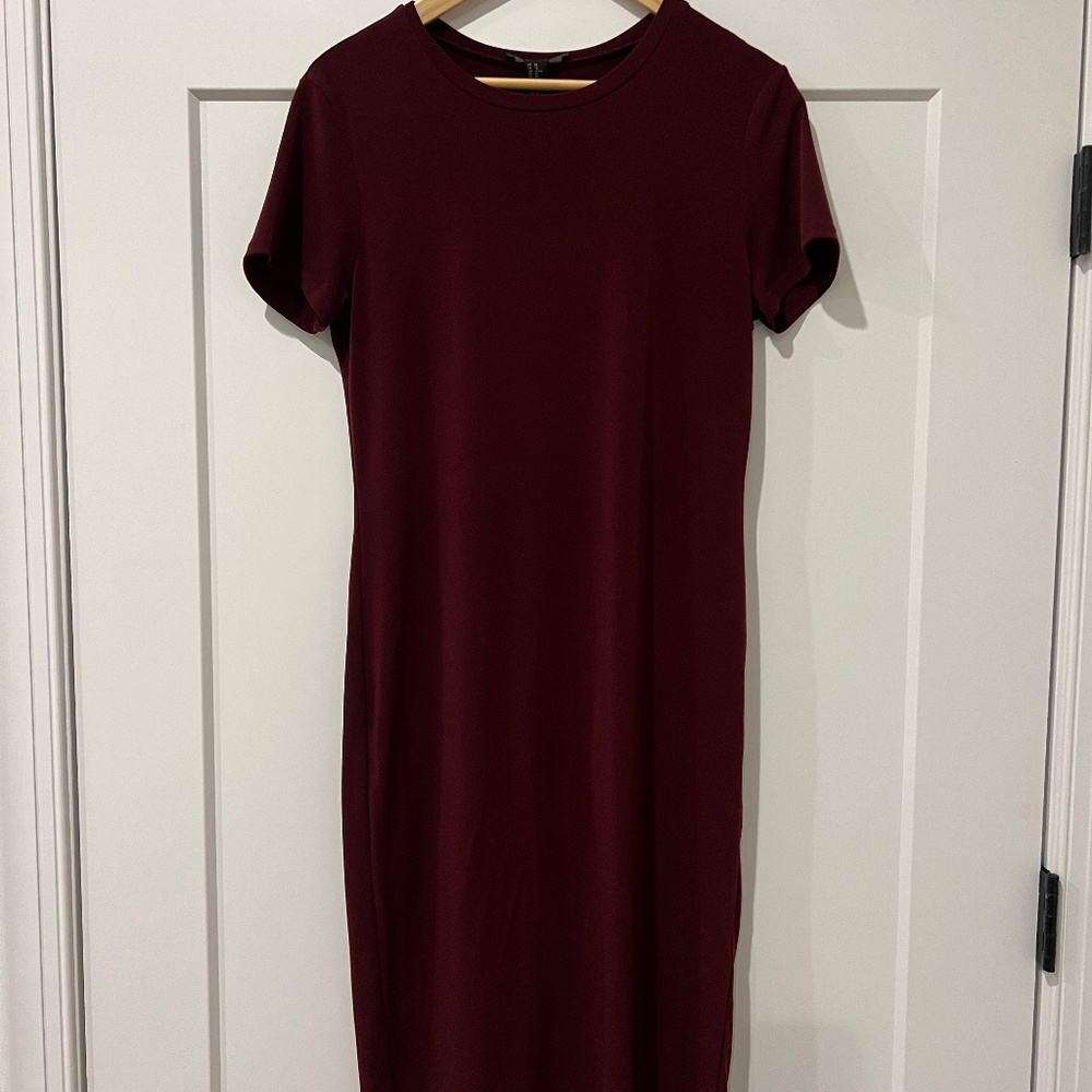 Barely worn burgundy dress!